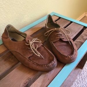 Olukai Heleuma leather moccasins